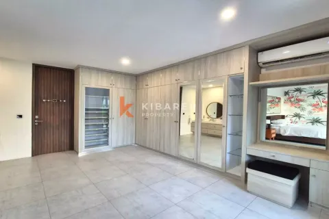 4 bedrooms Villa in Canggu, Badung, Indonesia No. 12758 24