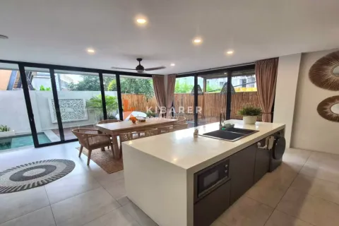 4 bedrooms Villa in Canggu, Badung, Indonesia No. 12758 11
