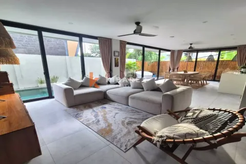 4 bedrooms Villa in Canggu, Badung, Indonesia No. 12758 8