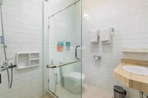 6 bedrooms Villa in Pecatu, Badung, Indonesia No. 12927 10