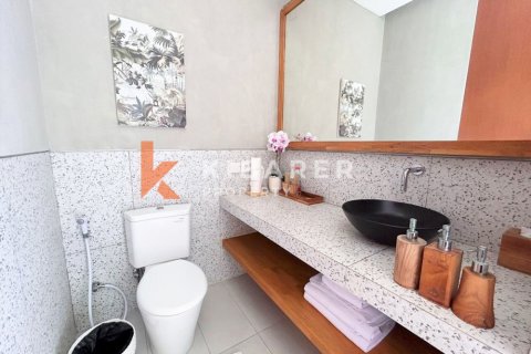 2 bedrooms Villa in Kuta, Badung, Indonesia No. 12926 10