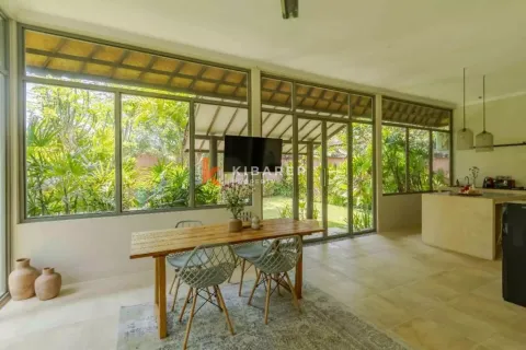3 bedrooms Villa in Badung, Indonesia No. 12928 4