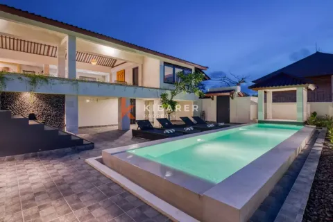 3 bedrooms Villa in Ungasan, Badung, Indonesia No. 12396 2