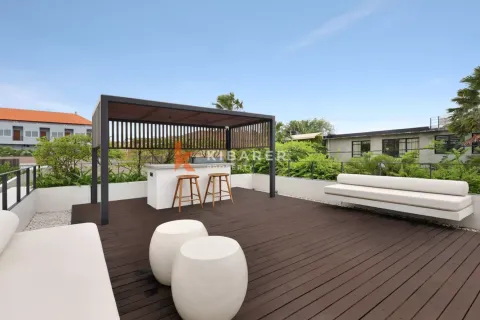 4 bedrooms Villa in Tibubeneng, Badung, Indonesia No. 12398 6