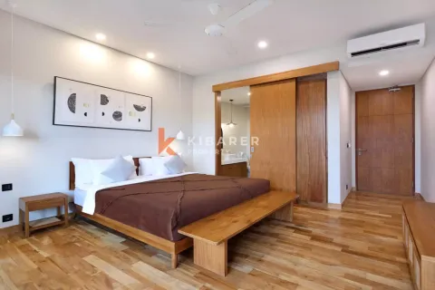 4 bedrooms Villa in Tibubeneng, Badung, Indonesia No. 12398 19
