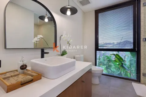 4 bedrooms Villa in Tibubeneng, Badung, Indonesia No. 12398 18