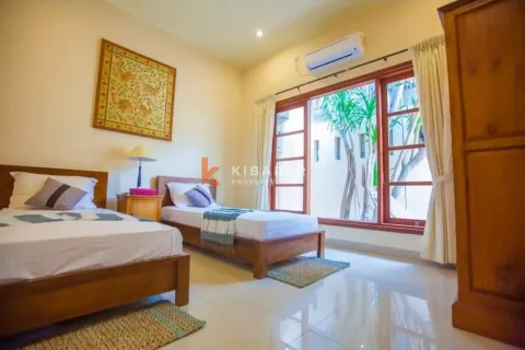 3 bedrooms Villa in Seminyak, Badung, Indonesia No. 12395 8