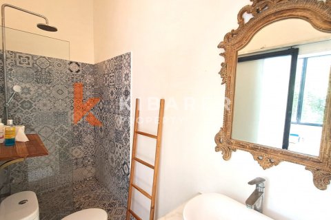 3 bedrooms Villa in Tibubeneng, Badung, Indonesia No. 12963 27