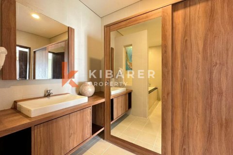 3 bedrooms Villa in Jimbaran, Badung, Indonesia No. 12961 28