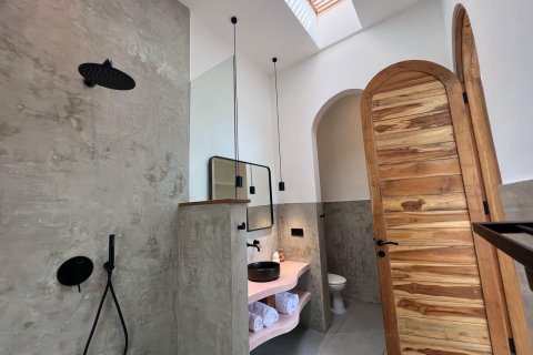 65m2 Villa in South Kuta, Badung, Indonesia No. 9674 15