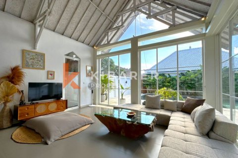 3 bedrooms Villa in Denpasar, Indonesia No. 11746 7